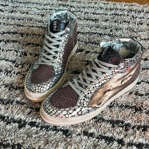 P448 Silver & Bronze Metallic Snake Sequin Mid-top Sneakers